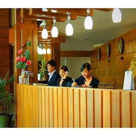 Myat Nan Yone Hotel Naypyidaw Exterior foto