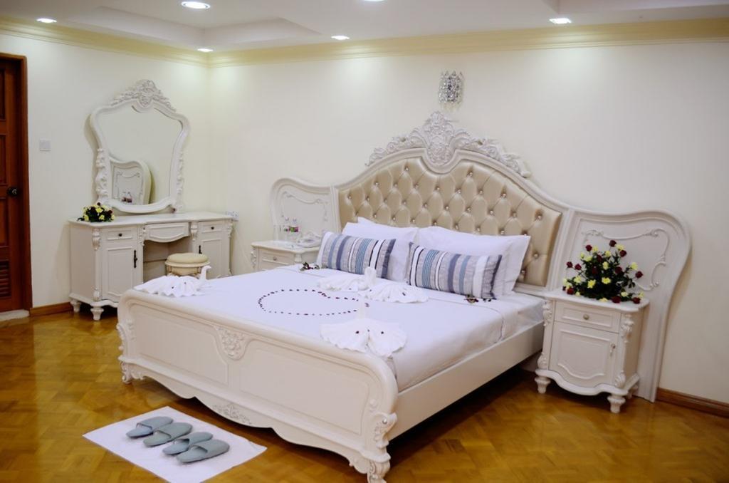 Myat Nan Yone Hotel Naypyidaw Habitación foto