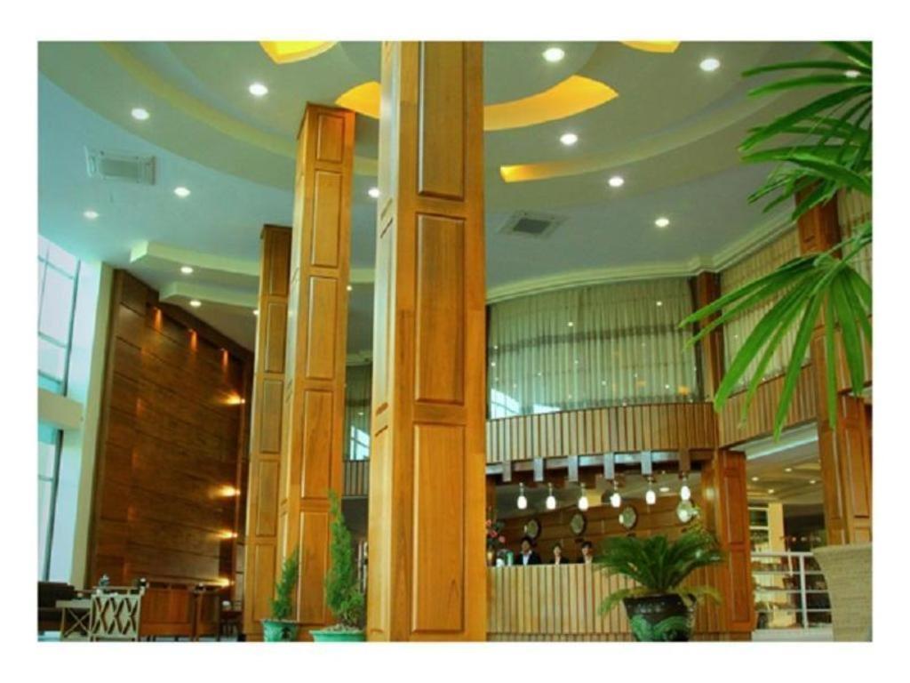 Myat Nan Yone Hotel Naypyidaw Exterior foto