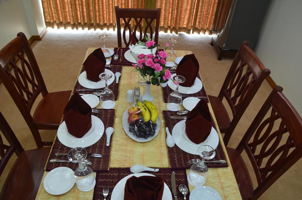 Myat Nan Yone Hotel Naypyidaw Exterior foto