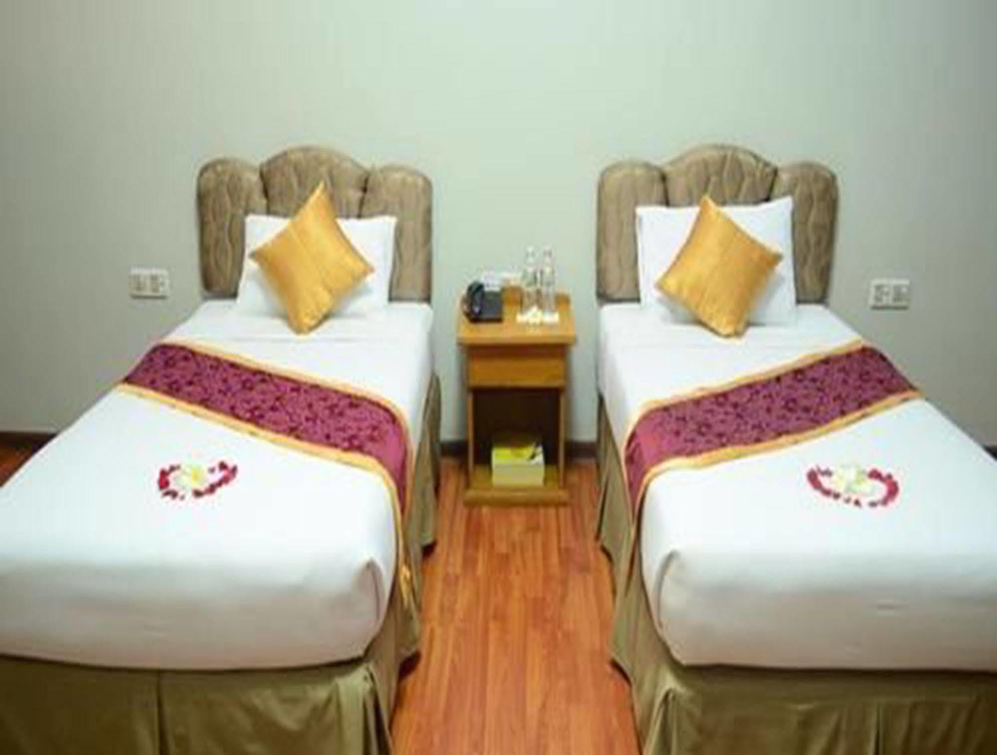Myat Nan Yone Hotel Naypyidaw Exterior foto